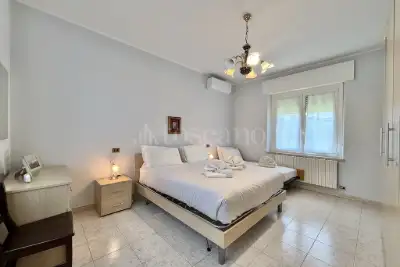 Villino a Schiera in vendita, Via Borgo Secolo, Peschiera del Garda