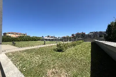 Casa in vendita, Piazza Tirana , Milano