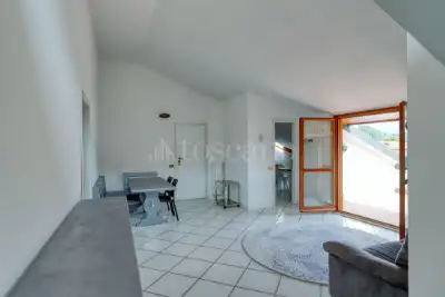 Casa in vendita, Via Fratelli Bertolla, Porto Ceresio