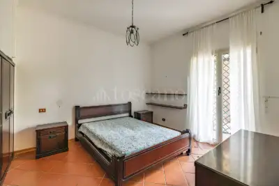Villa in vendita, Via Torre Pellice, Roma