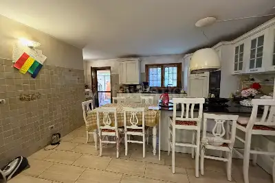 Villa in vendita, Via Giovanni Pascoli, Cerro al Lambro