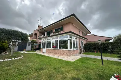 Villa Plurifamiliare in vendita, Via Rea Silvia, Anzio