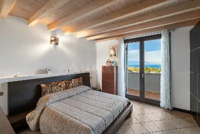 Villa in vendita, Via Barcuzzi , Lonato del Garda