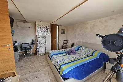 Superattico in vendita, Via Gran Bretagna, Pomezia