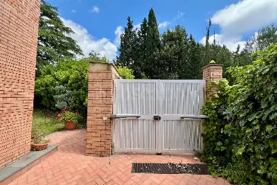 Villa Bifamiliare in vendita, Nicolosi - Ai Pini, Nicolosi