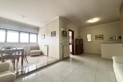 Casa in vendita, Viale dei Caduti per la Resistenza, Roma