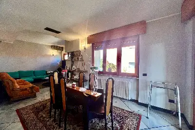 Villa in vendita, Via Pratomaggiore , Desenzano del Garda