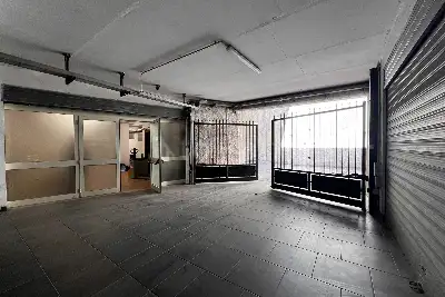 Magazzino in vendita, Via Quarnaro, Reggio di Calabria