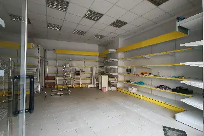 Negozio in affitto, Via Pietro Gasparri, Roma