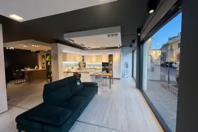 Negozio in vendita, Via Ginetta Caccianotti, Biandrate