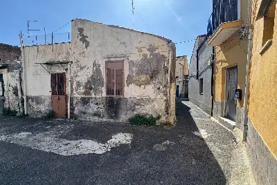 Casa Indipendente in vendita, Via Consolazione, Catania