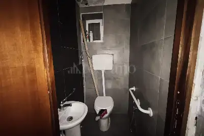 Negozio in affitto, Via Malaspina, Palermo