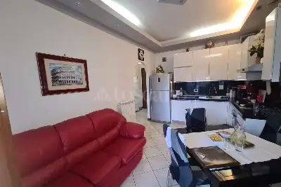 Casa in vendita, Via Federico Fellini, Pomezia