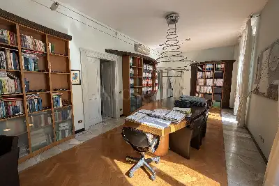 Palazzo in affitto, Via Casalmonferrato, Roma