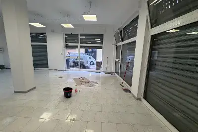 Negozio in affitto, Via Tenente Nino Antelmi, Ostuni