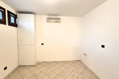 Ufficio in affitto, Via Sant'Adeodato, Cantù