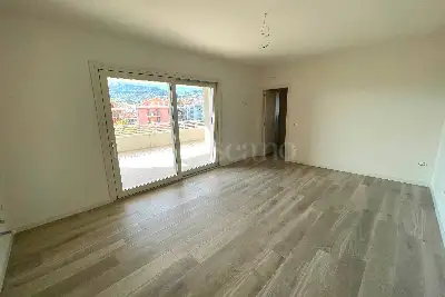 Casa in vendita, Via Isonzo, Tortoreto