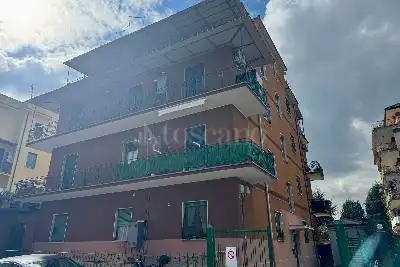 Casa in vendita, Via Poggio Bracciolini, Roma