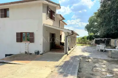 Villa in vendita, Via Uras, Fiumicino