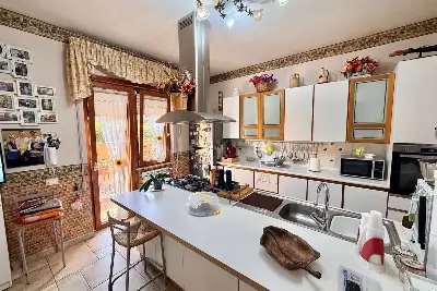 Casa Indipendente in vendita, Via Acquapendente, Nettuno