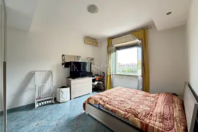 Casa in vendita, Via Angelo Inganni, Milano