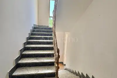 Palazzo in vendita, Via Alcide De Gasperi, Grottolella, Grottolella