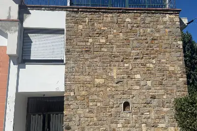 Negozio in affitto, Via della Chiusa, Calenzano