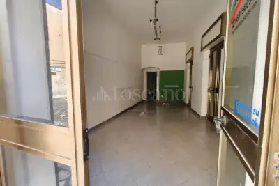 Negozio in vendita, Via Carmine, Brindisi