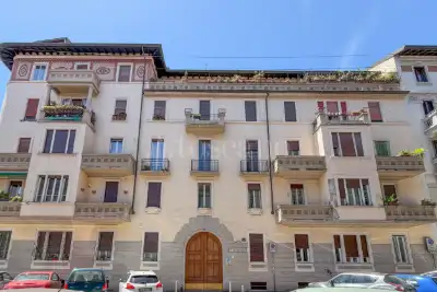 Casa in vendita, Via Francesco Anzani 6, Milano