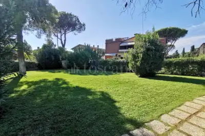 Casa in vendita, Via Aristofane, Roma