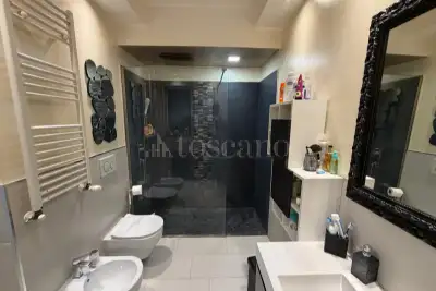 Villino a Schiera in vendita, Via Ipparco di Nicea, Roma