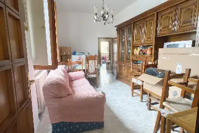 Villino a Schiera in vendita, Via Lunga di Cafaggio, Prato