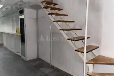 Negozio in affitto, Via Fiuggi, Milano