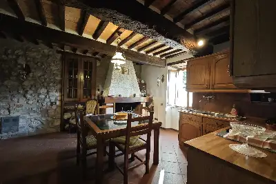 Casale in vendita, Località Maggiano, Casole d'Elsa