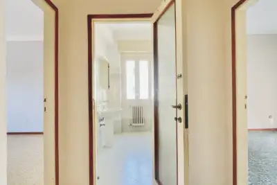 Casa in vendita, Via Guglielmo Marconi, Brescia