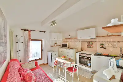 Casa Indipendente in vendita, Via Roma, Carate Urio