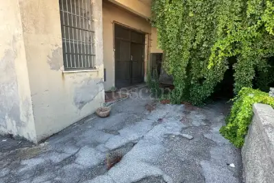 Magazzino in vendita, Passo Spartaco Ferradini, Genova
