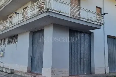 Attività Commerciale in affitto, Via Gramsci, Villa d'Agri Marsicovetere (PZ), Marsicovetere