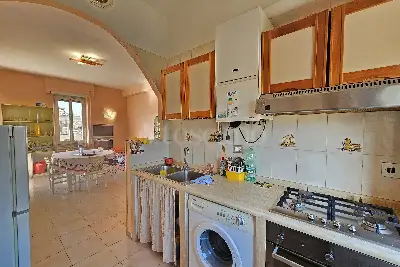 Casa in vendita, Via Rumenia, Pomezia