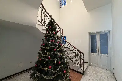 Palazzo in vendita, Via Casalmonferrato, Roma