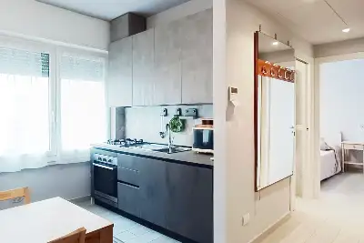 Casa in vendita, via priv. Pantelleria, Milano