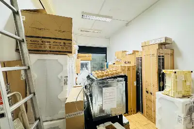 Negozio in vendita, Via Apuania, Roma