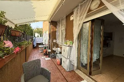 Casa in vendita, Via Salvatore Quasimodo, Como