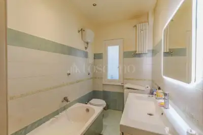 Casa in vendita, Via Raffaele Battistini, Roma