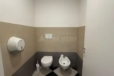 Ufficio in vendita, Via delle Genziane, Guidonia Montecelio