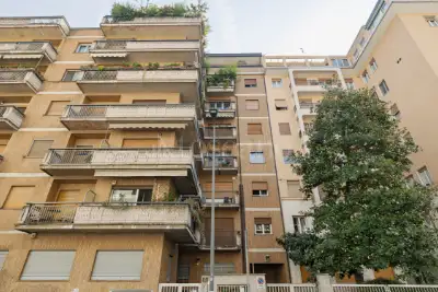 Casa in vendita, Via Luigi Giuseppe Faravelli, Milano