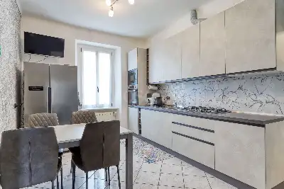 Casa in vendita, Piazza Borasio, Marchirolo