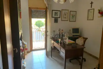 Casa in vendita, Piazzale Aldo Moro, Pomezia