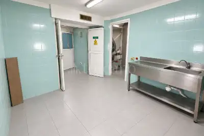 Negozio in vendita, Viale della Regione Siciliana, Palermo