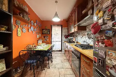 Villino a Schiera in vendita, Largo Rovedine, Opera